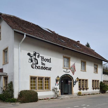 Hotel Du Chasseur Enges Екстериор снимка